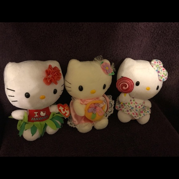 Sanrio Hello Kitty 3Pc Assorted Plushes - Picture 2 of 4